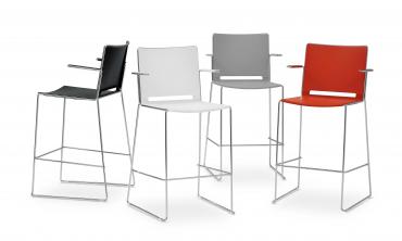 La_Fil_Plastic_sgabello_bracciolo